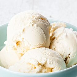 Domaca vanilkova zmrzlina vás poteší najmä počas teplých letných dní